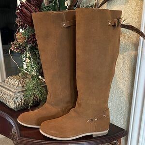 NWOT Reef  Tan Suede Knee Boots